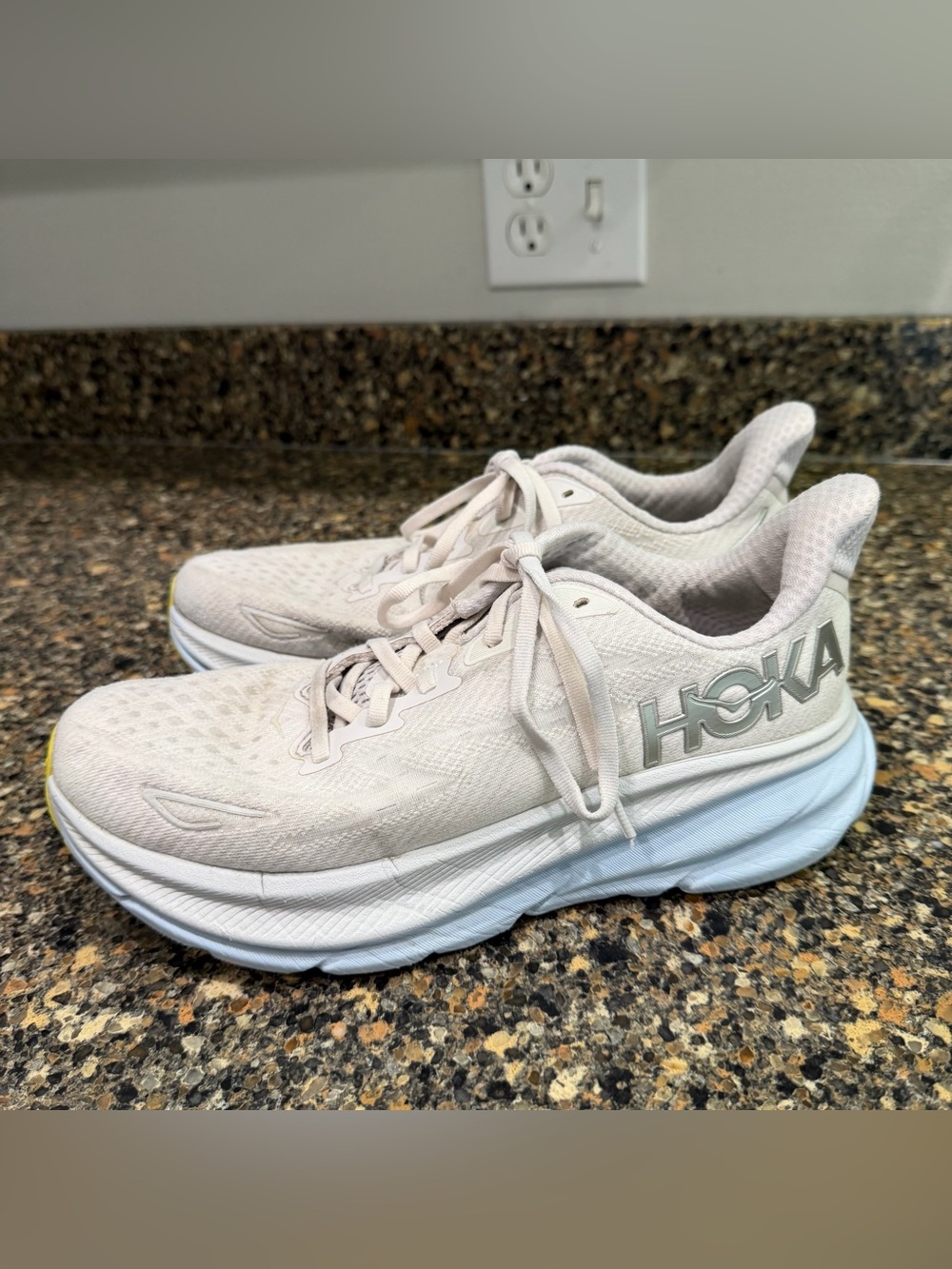 HOKA Women's Clifton size 8 Running Shoes